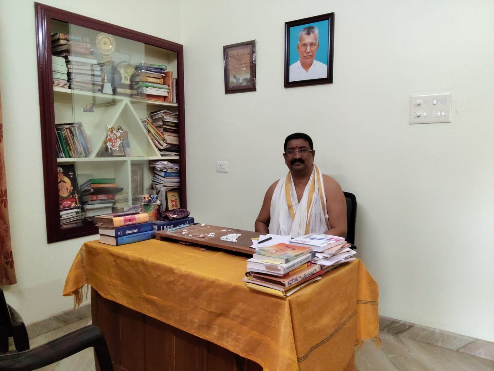 Acharya Ravi